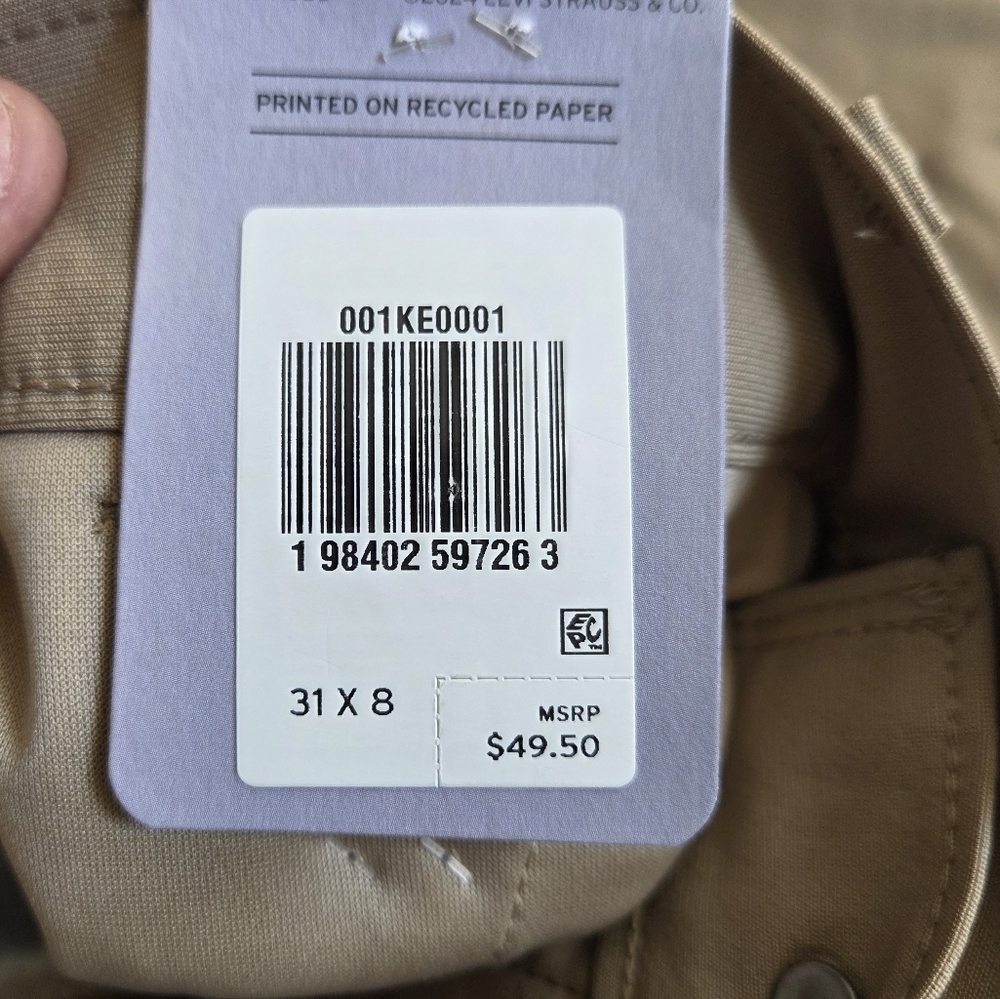Levi's Men's Tan Cooling Tech Shorts With Upf 50+ Protection. - Picture 4 of 13